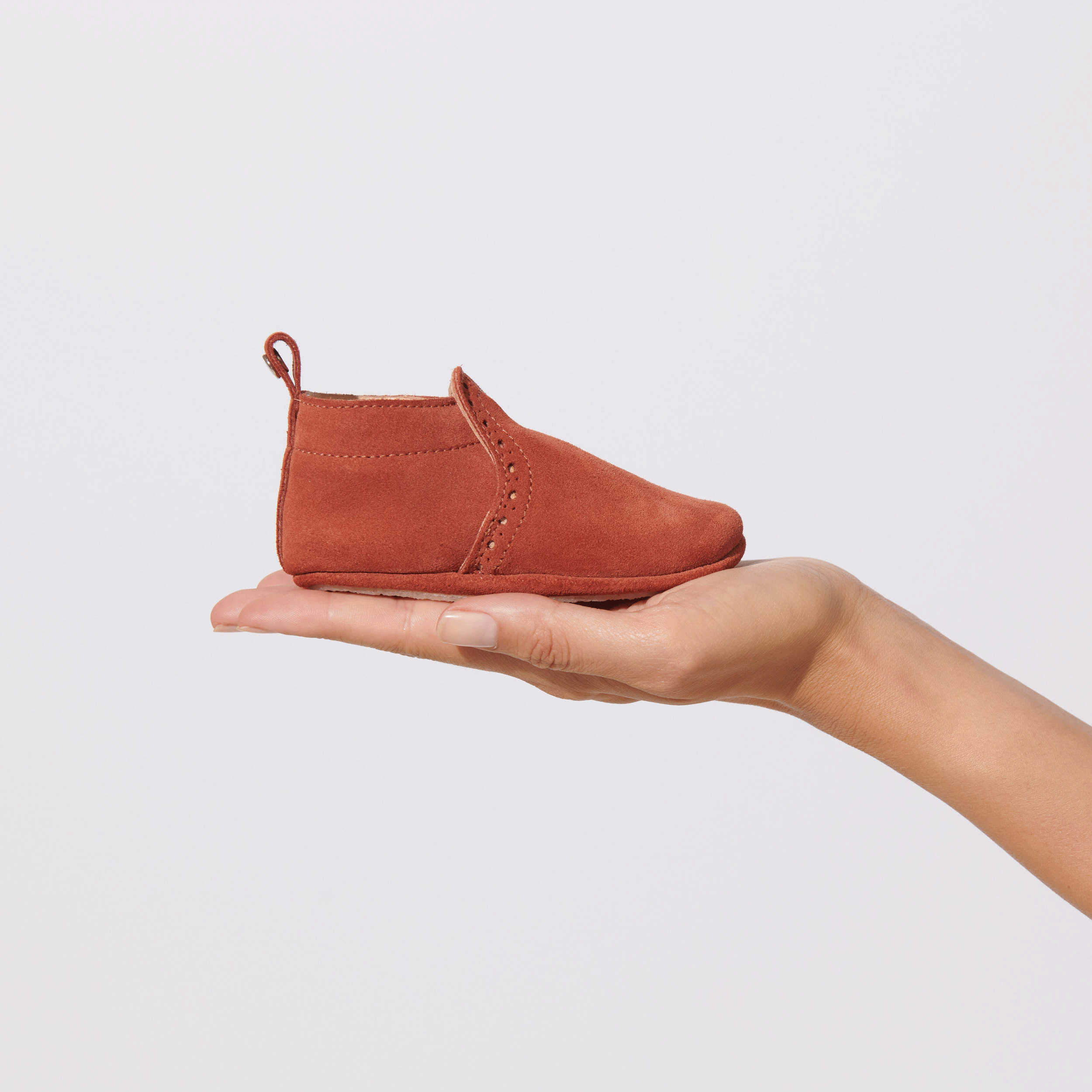 anim-chaussons-souples-rouge-short.gif
